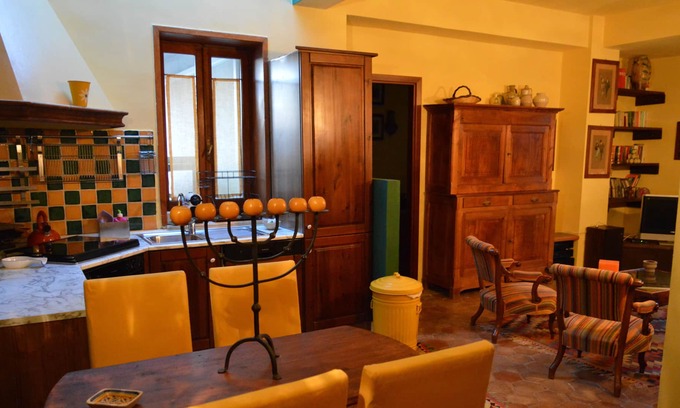 Quartieri Nuovi della Mosella House | Penthouse apartment on Piazza Cairoli