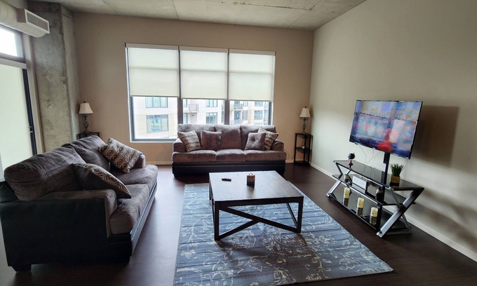 Downtown Cleveland Condo | Penthouse In The Flats