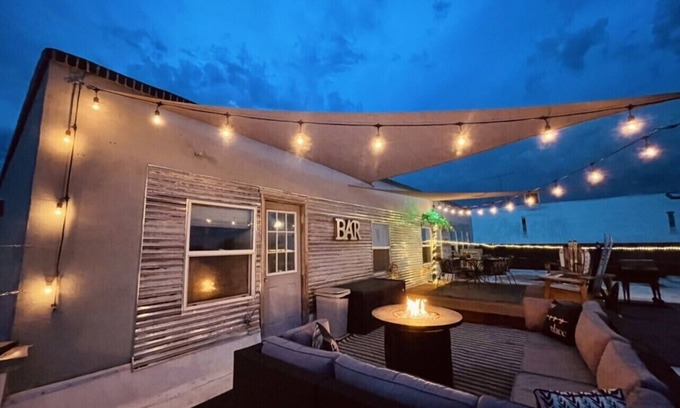 Cortez Apartment | Penthouse Suite With Roof Top Patio!
