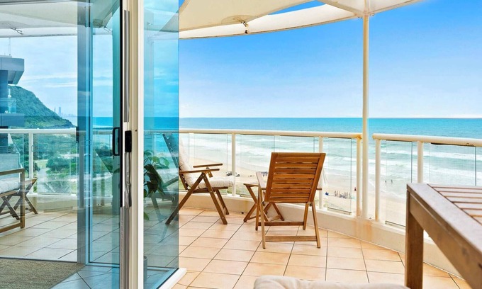 Palm Beach Apartment | Penthouse Views with Private Rooftop Terrace