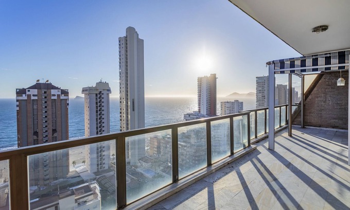 Benidorm Apartment | Penthouse with large terrace