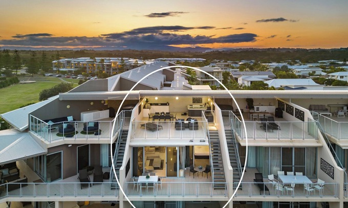 Northern Rivers Apartment | Penthouse with Rooftop and Spa - 3 BR Bali Resort in Kingscliff (1324)