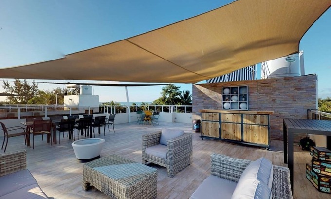 Pereybere Apartment | Penthouse with see view - Private Roof terrace