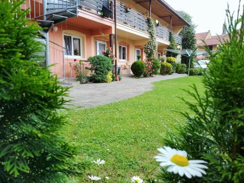 Roznava House | Penzion Areal Zamma