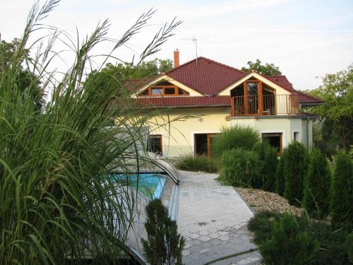 Strilky House | Penzion Helena a chata Helena
