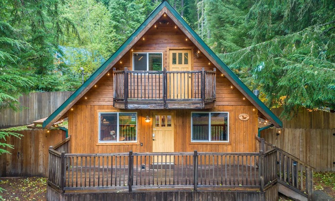 Paradise Estates Cabin | Perch - Juniper Cabin: Cozy A-Frame cabin w/hot tub