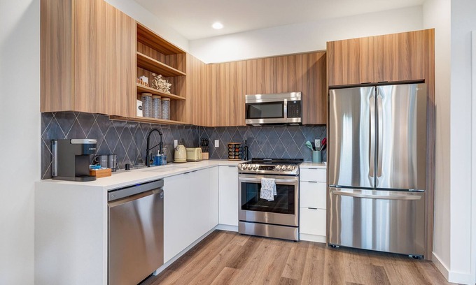 West Woodland House | Perch - Market St Haven: Walk to Heart of Ballard! Modern & Pet Friendly