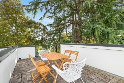 Maple Leaf House | Perch - Roosevelt Retreat