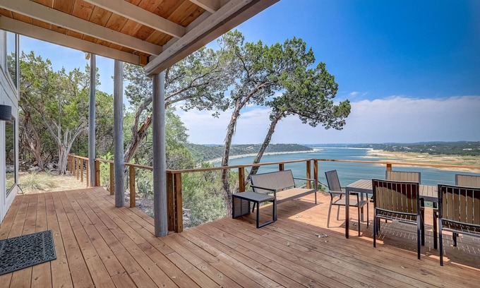 Poole Place House | Perched Above the River | House in Lago Vista