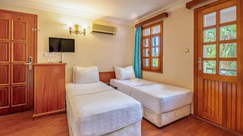 Oludeniz City Center Hotel | Perdikia Beach