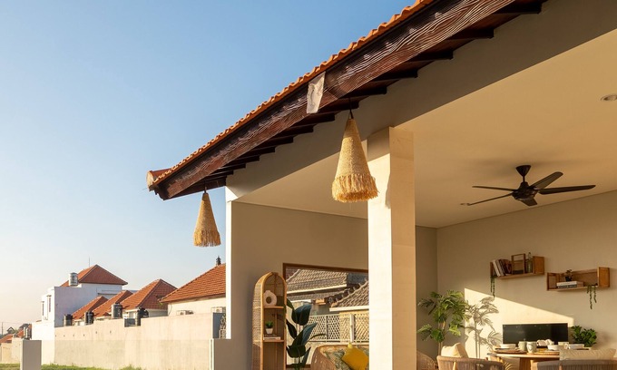Munggu Villa | Pererenan 2 BR Villa KOME with Private Pool and Ricefield View