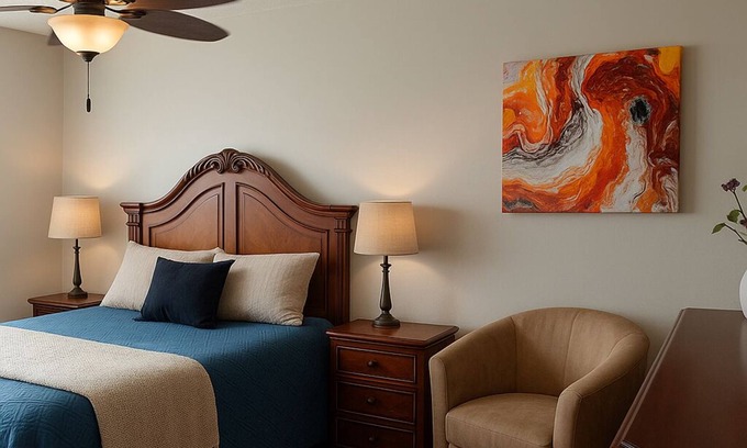 Windsor House | Perfect 3 bedroom house in prime location of South Windsor. max 6 guests