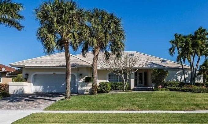 Marco Island House | Perfect 4/2 home for your Marco Island vacations