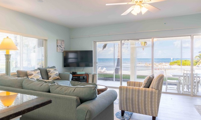 Rum Point Condo | Perfect Beachfront Vacation Getaway in Grand Cayman . Best Rate Guaranteed