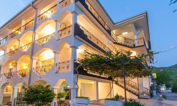Prijevor Apartment | Perfect Budva Stay Near the Sea & Aqua Park - Duplex Studio 1/3 2