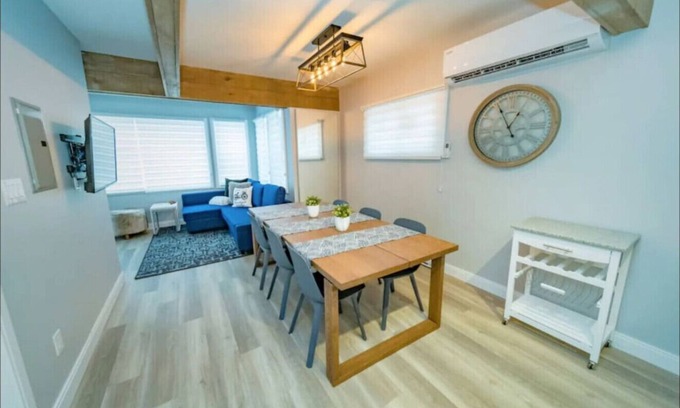 Niagara Falls Apartment | Perfect Canadian Multi-Family or Group Getaway!