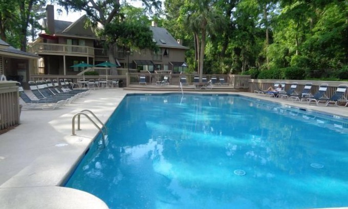 Shipyard Plantation Condo | Perfect couples retreat close to Shipyard Beach Club 193 Beachwalk