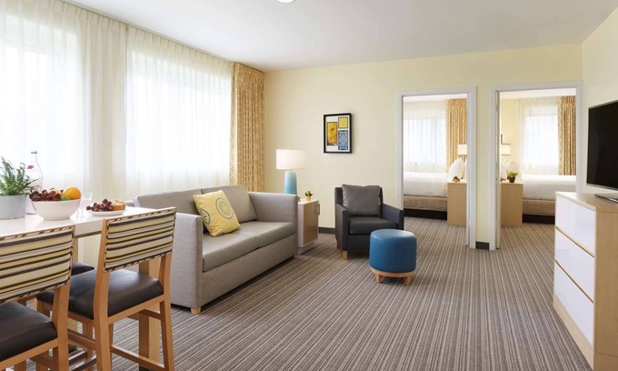 Central Business District Apartment | Perfect Downtown Base w/ 2 Spacious Rooms, Ideal for Musical Legends Park