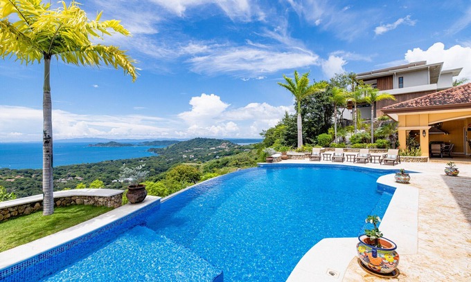 Playa Hermosa House | Perfect Family Vacation with Amazing views of Playa Hermosa