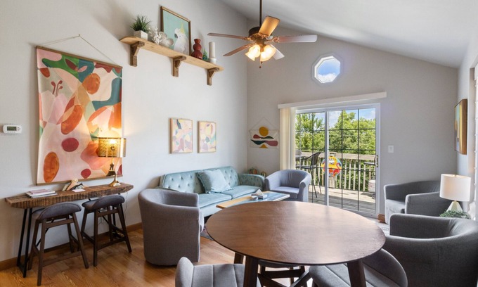 Osage Beach House | Perfect for Bachelor-Bachelorettes & Friend Groups!