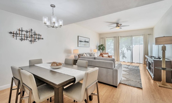 Sunrise Villas House | Perfect for Business or Pleasure! Minutes to Old Town Scottsdale, Community Heated Pool & Spa!