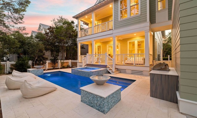 Watercolor House | Perfect for Families! LUXURY 30A WaterColor Home! Private Pool, Spa, LSV, & 6