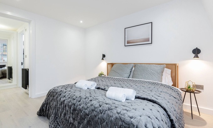 Spitalfields Apartment | Perfect Holiday Escape! 1 Bed Apt at Liverpool St.