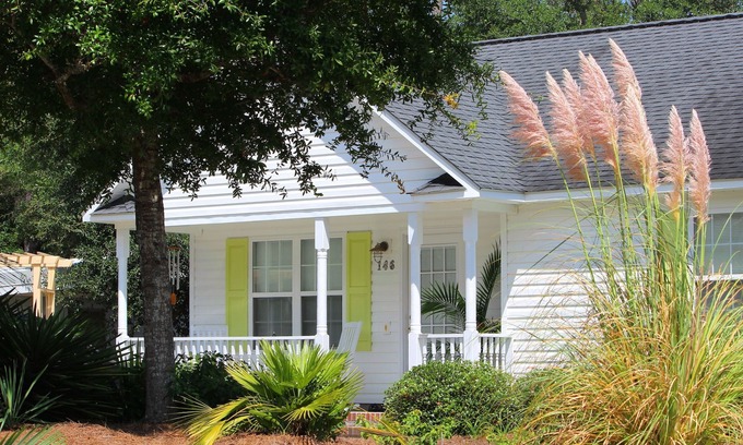 Long Beach House | Perfect Little Beach Cottage for your stay on Oak Island