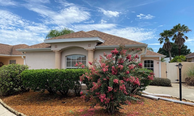 The Villages House | Perfect location! 3b2bFree golf cart! Minutes to Lake Sumter&Spanish Springs