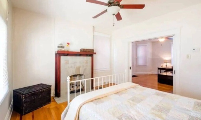 Corryville House | PERFECT Location- charming 1 BR! UC, Downtown, OTR, Hosptials