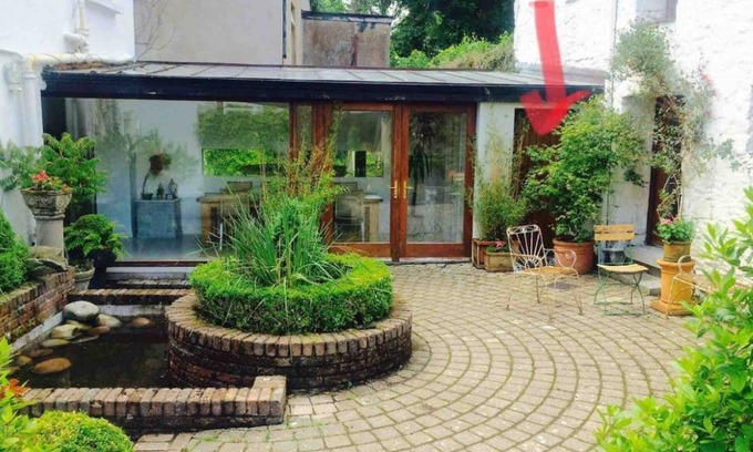 The Whitford House Hotel Apartment | Perfect location for exploring the Greenway & Westport