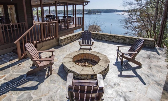 Dadeville House | Perfect location for your Lake Martin vacation!