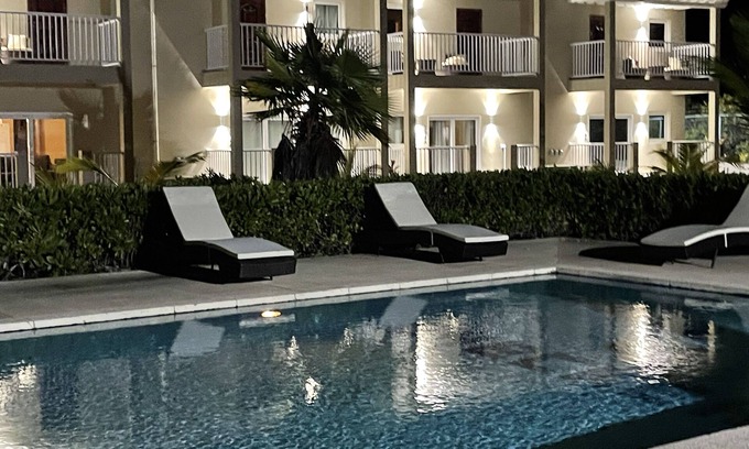 Grace Bay Apartment | Perfect Location! Great Price in Grace Bay!