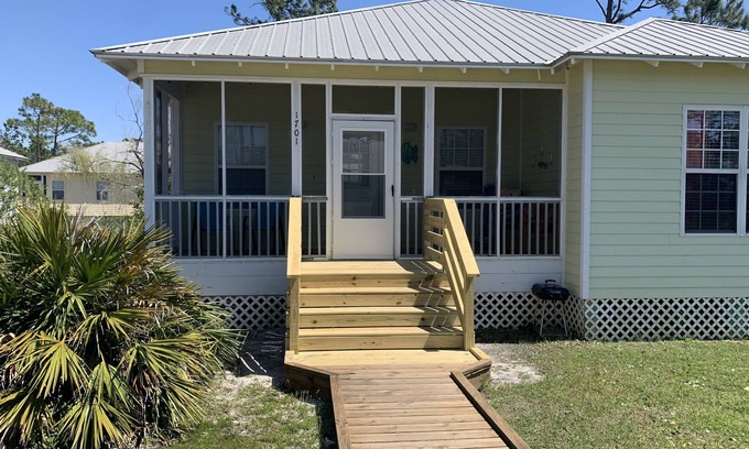 Fort Morgan House | Perfect Peaceful Beach Getaway! Snowbirds Welcome!