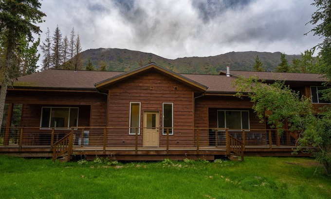 Cooper Landing Cabin | Perfect place to spread out and relax. Lots of room for your large group.