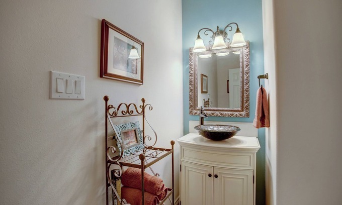 Washington Ave./ Memorial Park House | Perfect proximity: 3 Br/3.5 Bath townhome