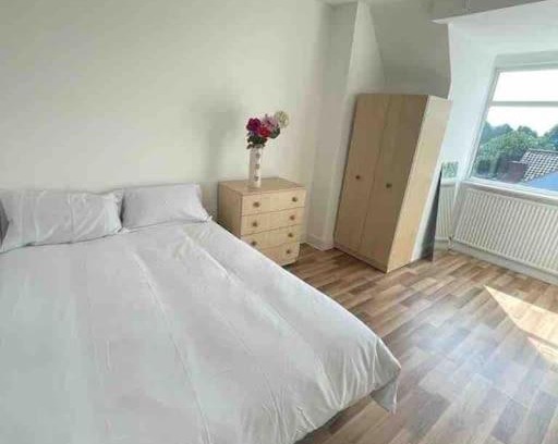 Lea Bridge Apartment | Perfect Rooms near Stratford!