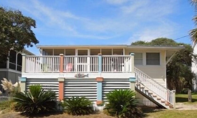 Folly Beach House | Perfect Vacation Location And Pet Friendly Too. 1 Block To The Beach! WiFi