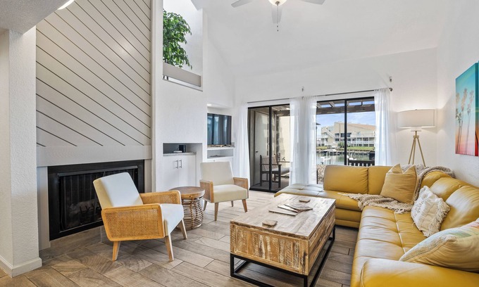 Corpus Christi House | Perfect Waterfront! Upgraded with pool/Gym