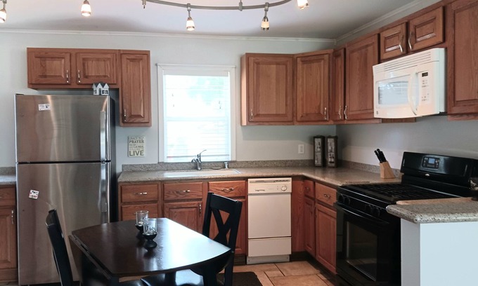Winthrop Harbor House | Perfectly Cozy! Close to so many places. Pet friendly. Great private backyard.