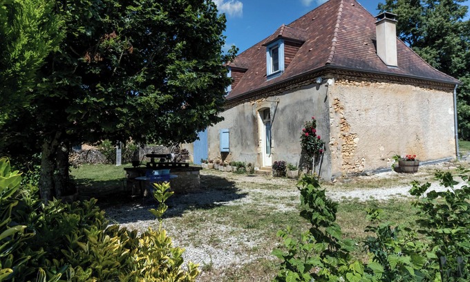 Sainte-Foy-de-Longas House | Périgord Farmhouse "Chez Reine" – Authenticity and Tranquility in the Heart of Nature