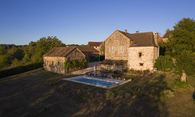 Doissat House | Périgord house with swimming pool near Sarlat.