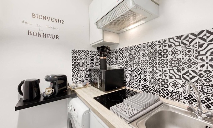 Saint-Ouen Apartment | Perle rare 💎Métro 14 et 13 saint Denis Paris