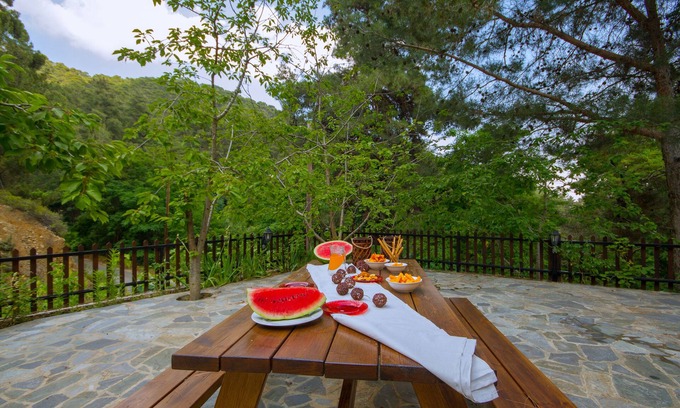 Platres Cottage | PERSEPHONE COTTAGE - ENHANCE YOUR SENSES
