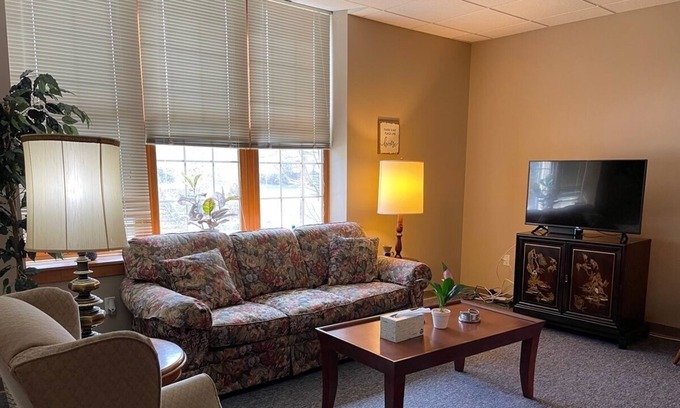 New Kensington Apartment | Pershing Heights 103