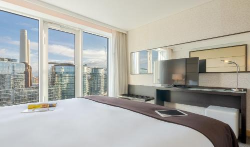 Queenstown Hotel | Pestana Chelsea Bridge Hotel & SPA
