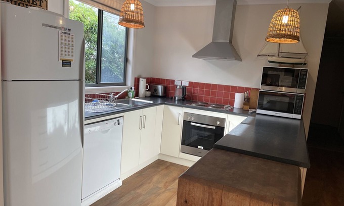 Port Elliot House | Pet and family friendly, comfortable holiday home in good central position.