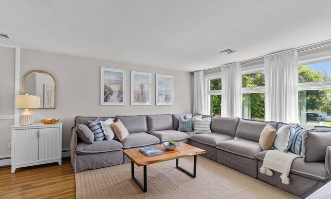 Middletown House | Pet & Family Friendly Home Close to Beaches!