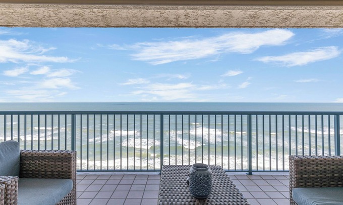 Daytona Beach Shores Condo | 🌊 Pet Friendly - DiMucci Towers Ten 1604 ☀️