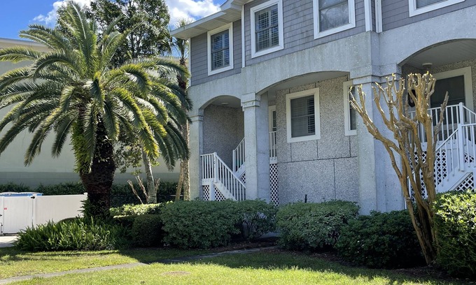 Demere Park House | Pet friendly townhome with garage and pool!